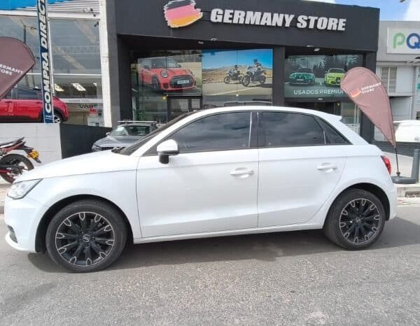 
Audi A1 1.4 Tfsi Ambition 2017 lleno									