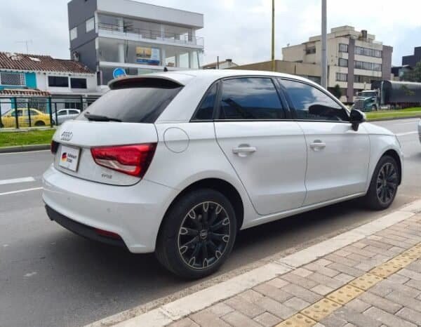 
Audi A1 1.4 Tfsi Ambition 2017 lleno									