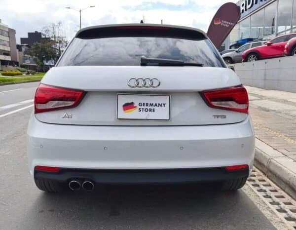 
Audi A1 1.4 Tfsi Ambition 2017 lleno									