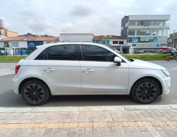 
Audi A1 1.4 Tfsi Ambition 2017 lleno									