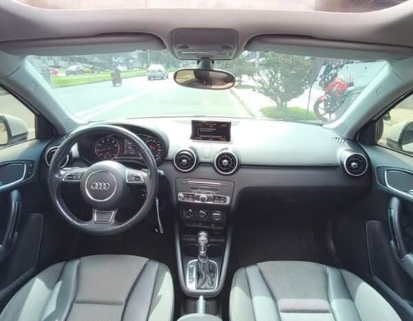 
Audi A1 1.4 Tfsi Ambition 2017 lleno									