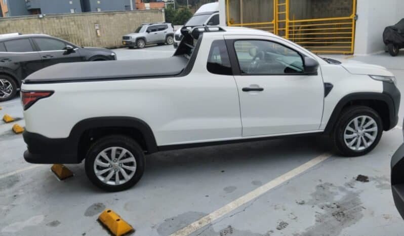 
RAM 700 SLT CABINA SENCILLA 2026 lleno									