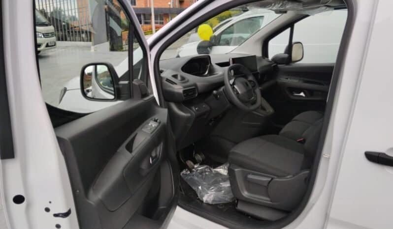 
Peugeot Partner 2027 lleno									