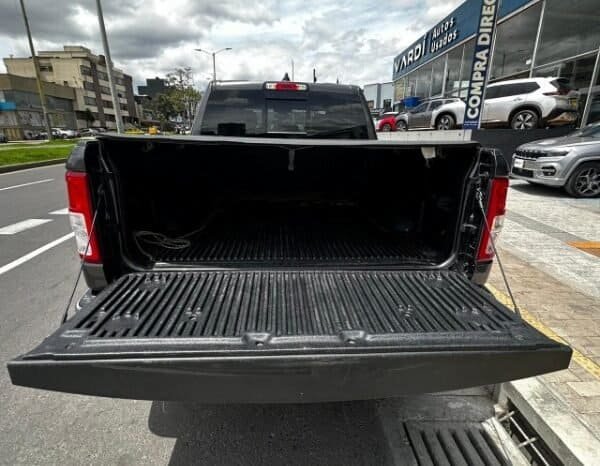 
RAM 1500 BIG HORN DOBLE CABINA 2021 lleno									