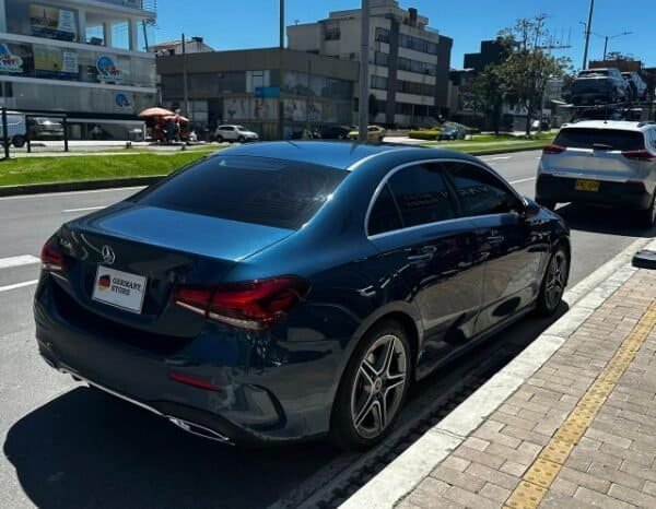 
Mercedes-Benz A 180 2022 lleno									