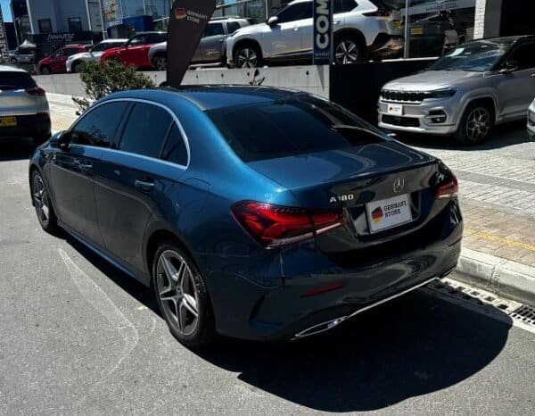 
Mercedes-Benz A 180 2022 lleno									