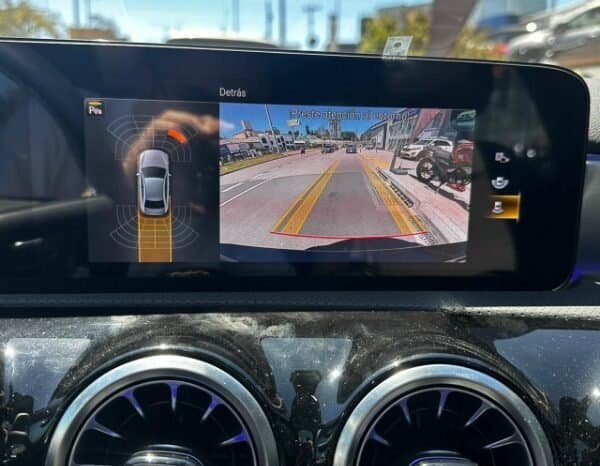 
Mercedes-Benz A 180 2022 lleno									