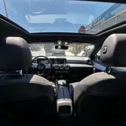 
Mercedes-Benz A 180 2022 lleno									