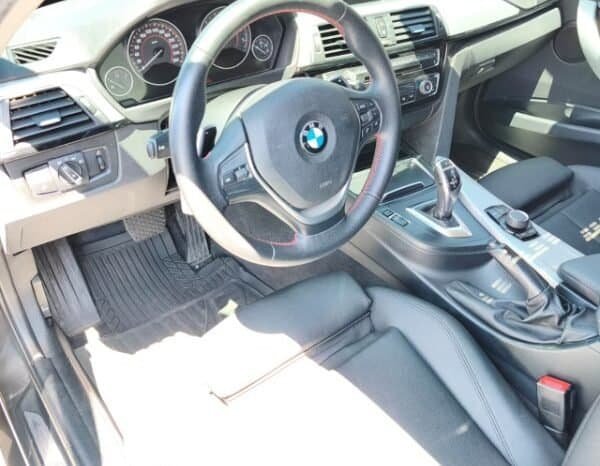 
BMW Serie 3 2.0 330i F30 Lci Sportline 2017 lleno									