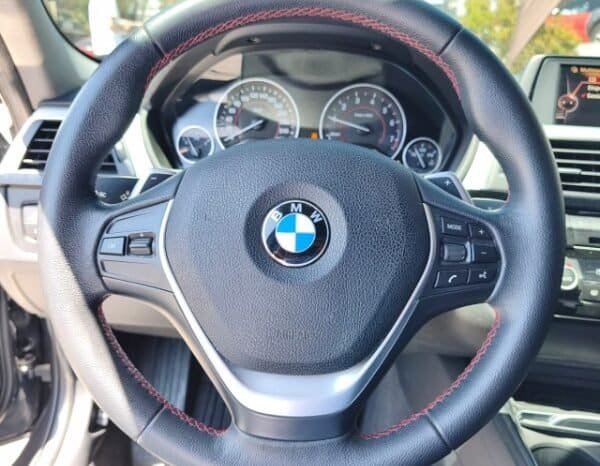
BMW Serie 3 2.0 330i F30 Lci Sportline 2017 lleno									