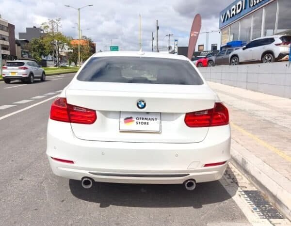 
BMW Serie 3 335i Luxury 2015 lleno									
