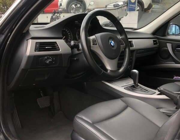
BMW Serie 3 2.5 325i E90 2006 lleno									