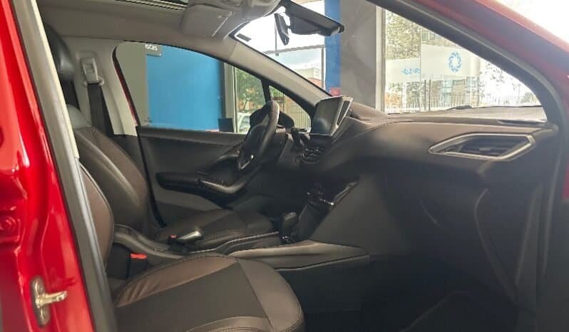 
Peugeot 2008 Style Turbo 2020 lleno									