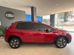 
Peugeot 2008 Style Turbo 2020 lleno									