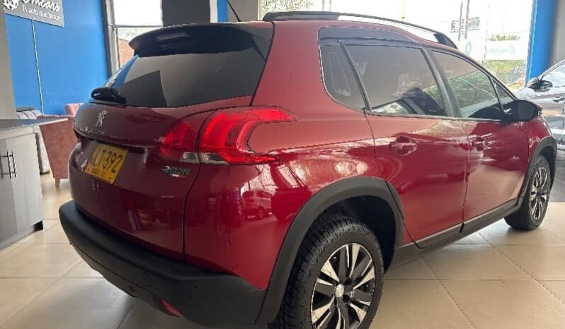 
Peugeot 2008 Style Turbo 2020 lleno									