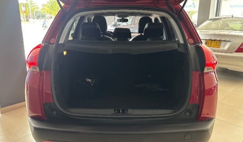
Peugeot 2008 Style Turbo 2020 lleno									
