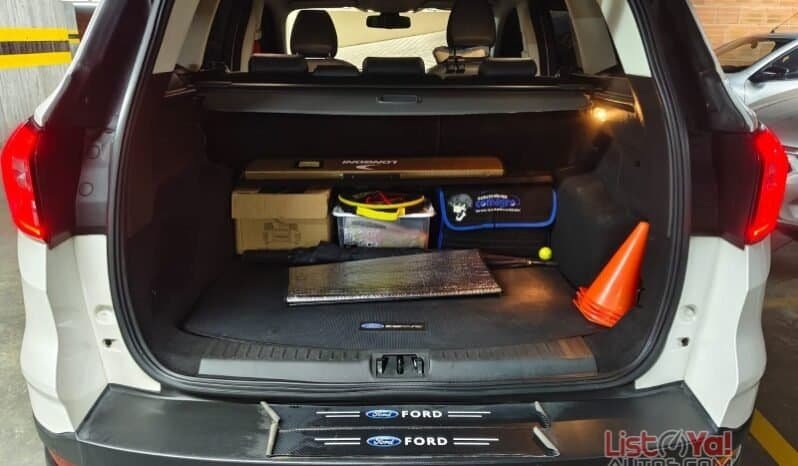 
Ford Escape Titanium EcoBoost 2019 lleno									