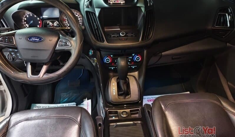
Ford Escape Titanium EcoBoost 2019 lleno									