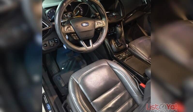 
Ford Escape Titanium EcoBoost 2019 lleno									